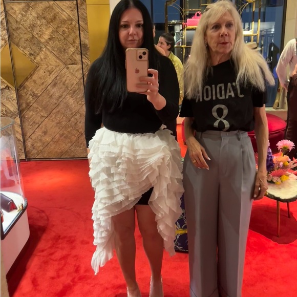 Meet your Posher, Elisa - Picture 4 of 15